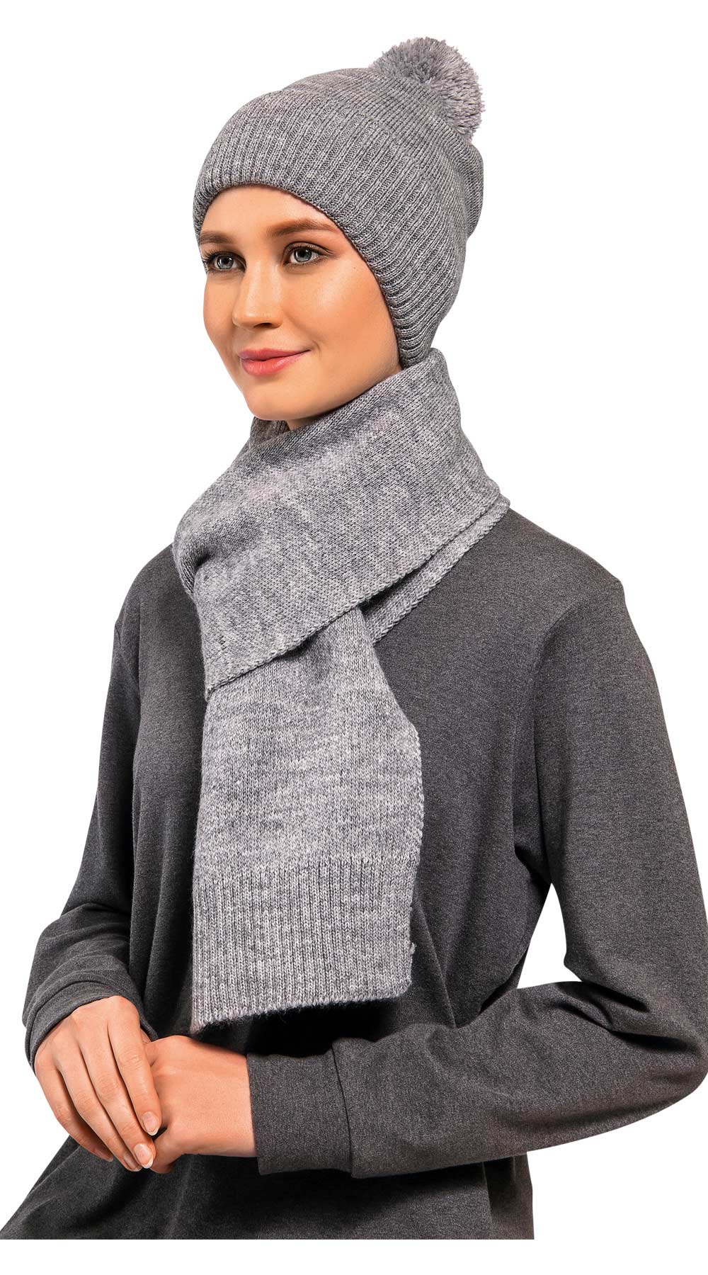 Шапка МИРЕЛЬ СВЛ С ПОМПОНОМ — Головные уборы